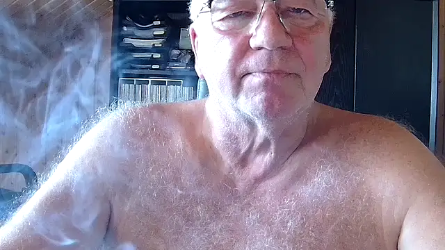 XXX chat uživo modela biggandybig