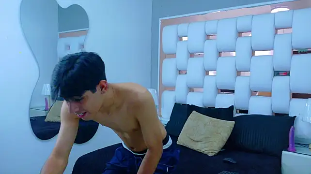 TaylerCruz লাইভ XXX চ্যাট