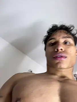 Chat +18 de NelModel1 ao vivo