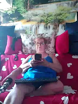 Онлайн чат XXX QueenPammy1
