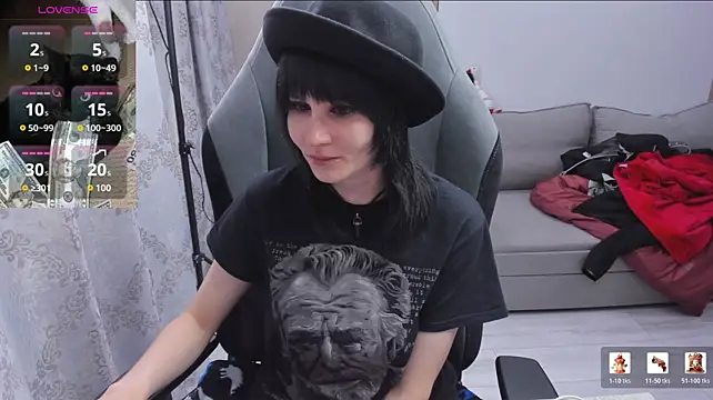 Онлайн чат XXX MistyDark