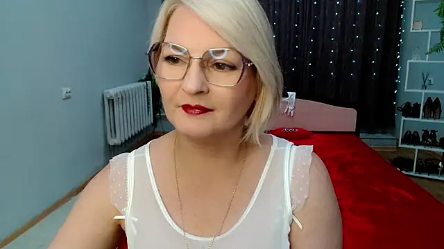 BlondeBrilliant7 – Live XXX-chat