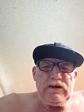 Rootpass222 Live XXX-chat