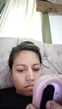 Tiphanydirty3 Adlı Modelin Canlı XXX Sohbeti
