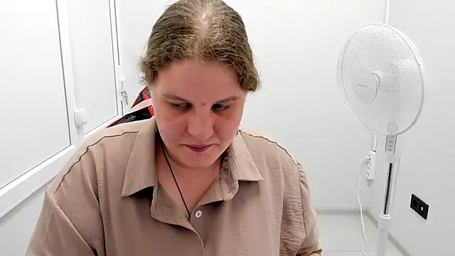 XXX chat uživo modela Bella_shyy_