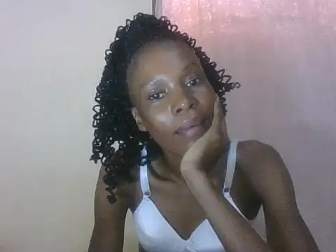 Sweetpetite254 Live XXX-Chat