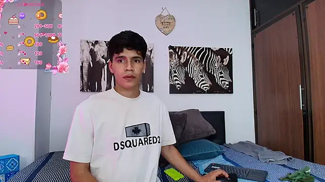 Jacob5_ Live XXX-chat