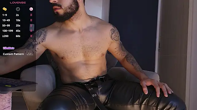 MarkWalker__ Adlı Modelin Canlı XXX Sohbeti