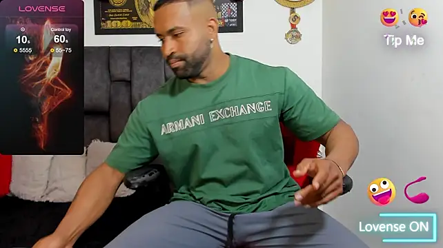 MattRodriguez9's Live XXX Chat