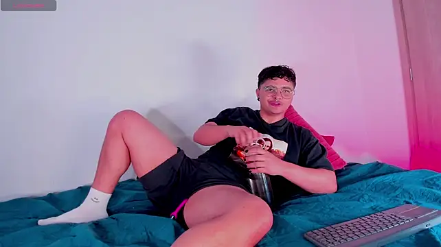 Živý XXX chat Yossef_ftm