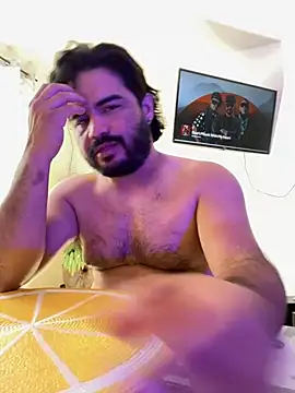 MichaelBear_21 élő XXX-chatje