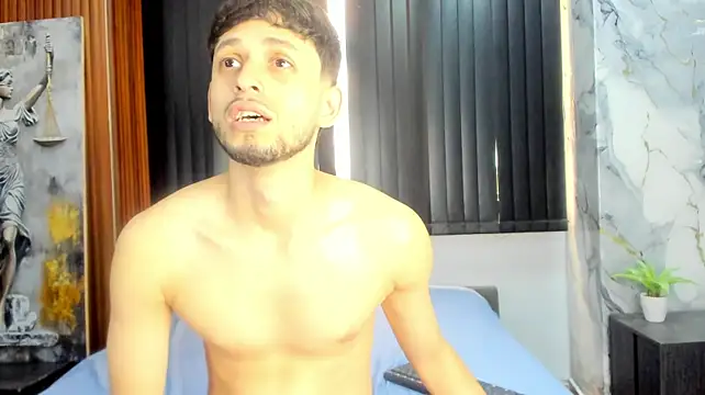 XXX chat uživo modela dracke_and_zara