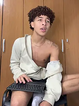 ian_smith_0 live XXX chat