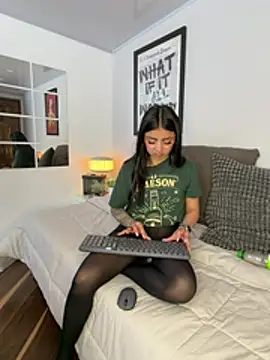 Caroline_dh's Live XXX Chat