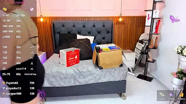MEYLAGIA's Live XXX Chat