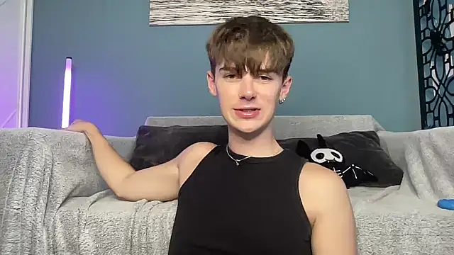 YourMilkyGuy's Live XXX Chat