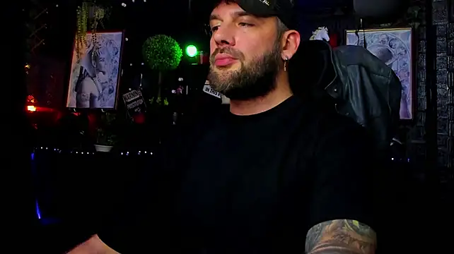 LexHardy Chat XXX live