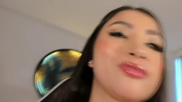 Онлайн чат XXX Megannwilliams