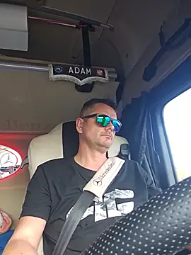 Živý XXX chat adas-