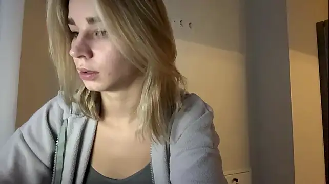 Chatroom XXX en direct de PickmeGirl
