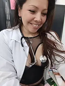SARA_21- Adlı Modelin Canlı XXX Sohbeti