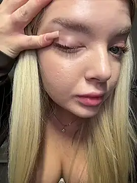 Chat +18 de OdriOlsens ao vivo