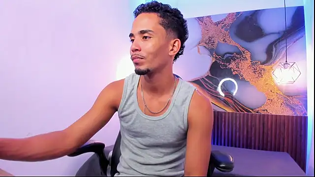 DrakeFoxx live XXX chat