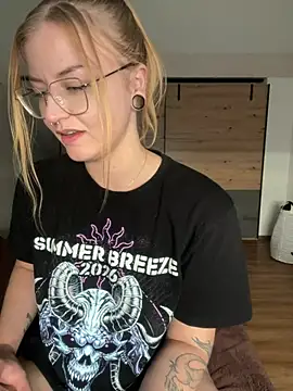 CherryyCheeks XXX чат на живо