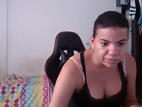 Adriana_0312 – Live XXX-chat