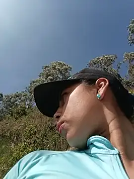 _andrea30 élő XXX-chatje