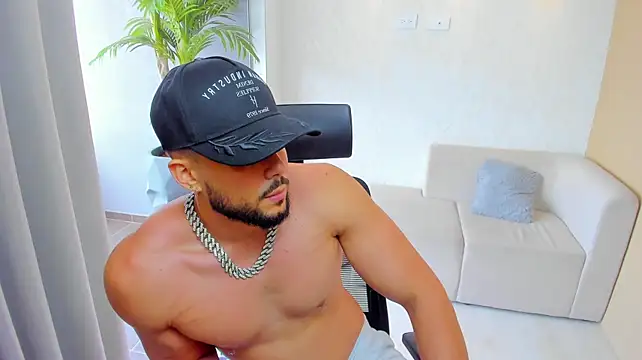 צ'אט XXX בשידור חי של leo_king7