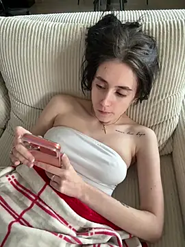 Lena_Lang Adlı Modelin Canlı XXX Sohbeti