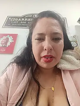 LIZETH_09 XXX чат на живо