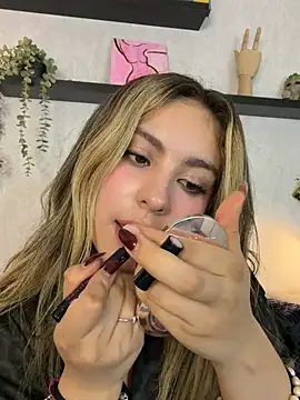 Chat XXX ao vivo de Cloee_Rainbow1