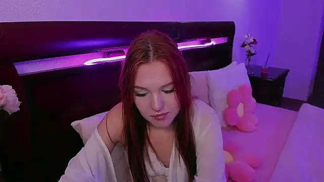 Chat +18 de JulyCute ao vivo