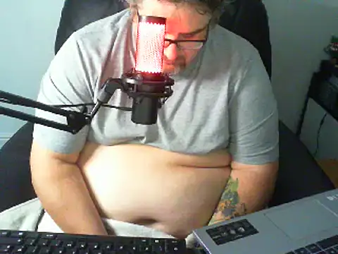 bigcuddlebear69er Live XXX Chat