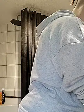 Chat XXX en directo de Isabella_Geney