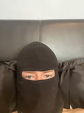 ukmaleluke webkamerás műsora