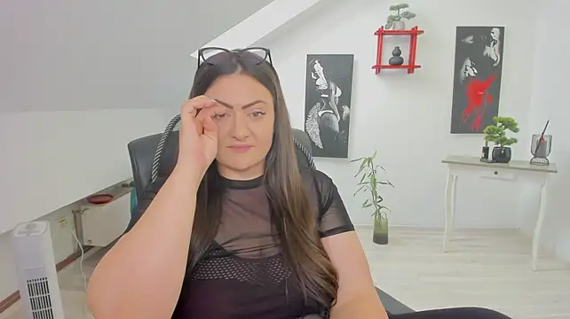 MistressDarrah – Live XXX-chat
