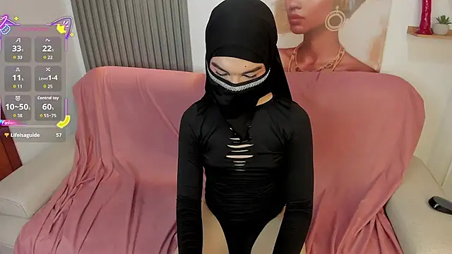 Candy_Noor Adlı Modelin Canlı XXX Sohbeti