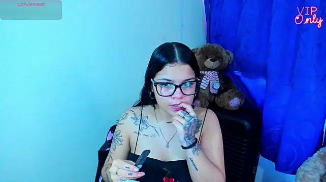 angelina_77 Chat XXX in diretta