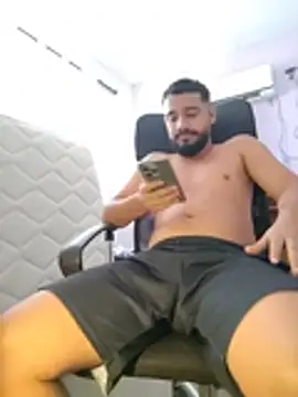 BadboyX333's Live XXX Chat