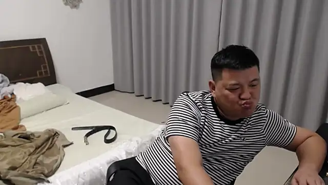 Chat XXX en directo de zhang1118