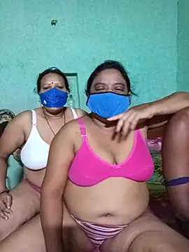دردشة Group_Of_Lust الجنسية المباشرة