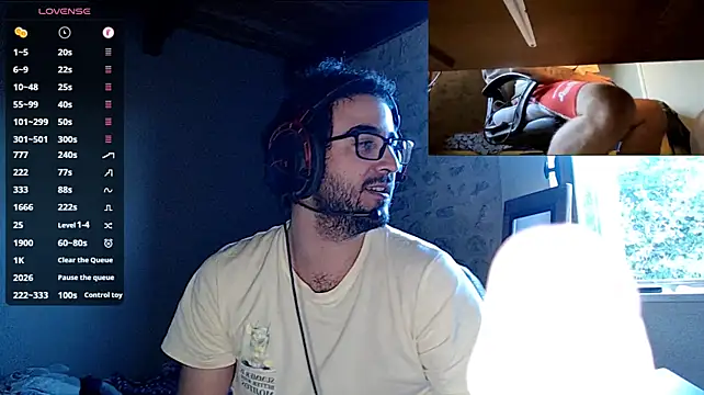 young_bear06's Live XXX Chat