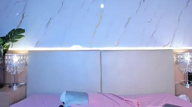 Julietaa_1's Live XXX Chat