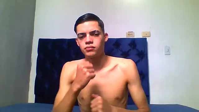 Latinos_2001 Live XXX-chat