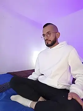XXX chat uživo modela LuckyMarks