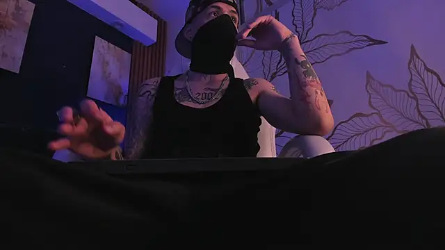 XXX chat uživo modela Black_Sshadow