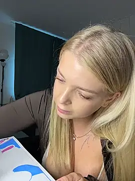 OdriOlsens' Live XXX Chat